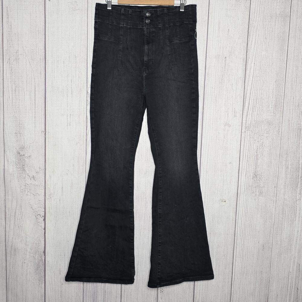 NWT We The Free Jayde High Rise Flare Jeans Free People Dark Wash, 32x33